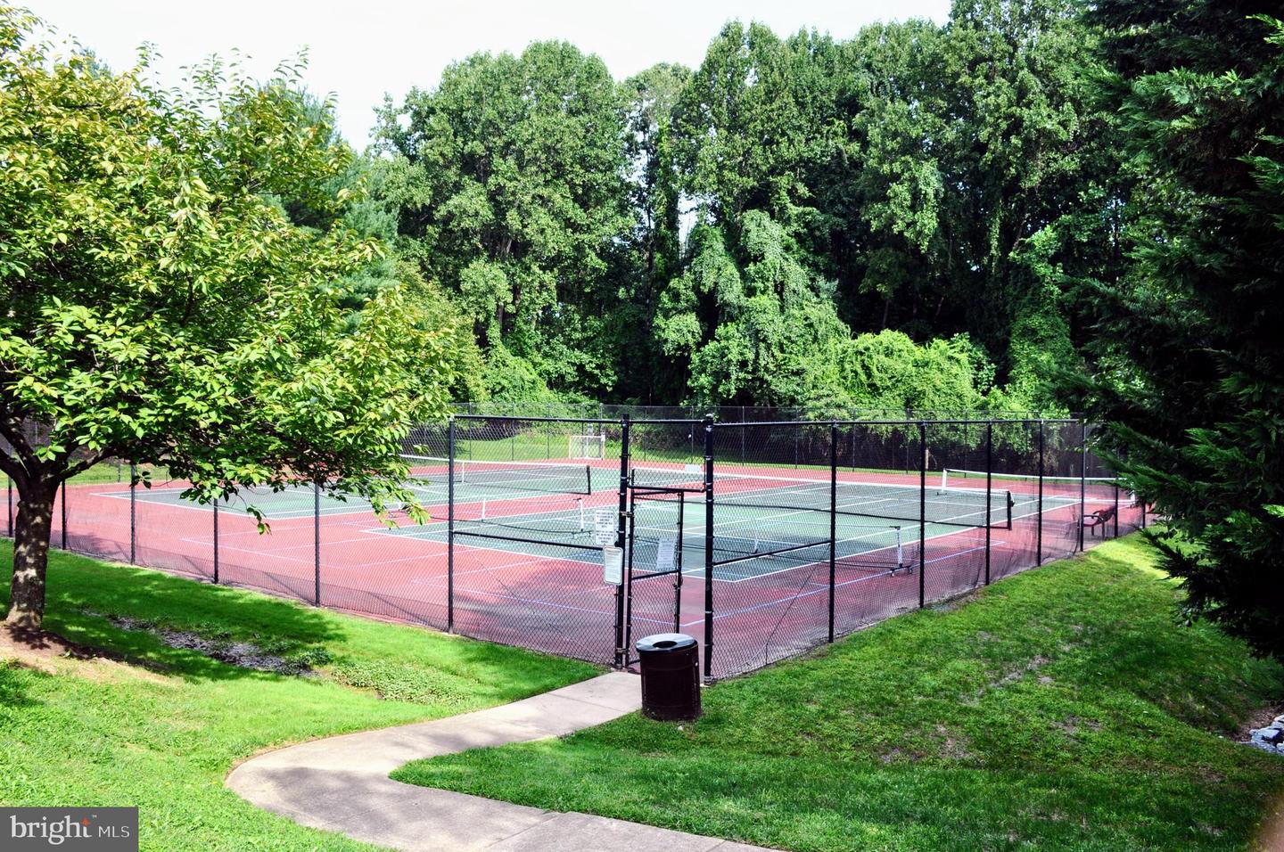 18605 Clovercrest Cir