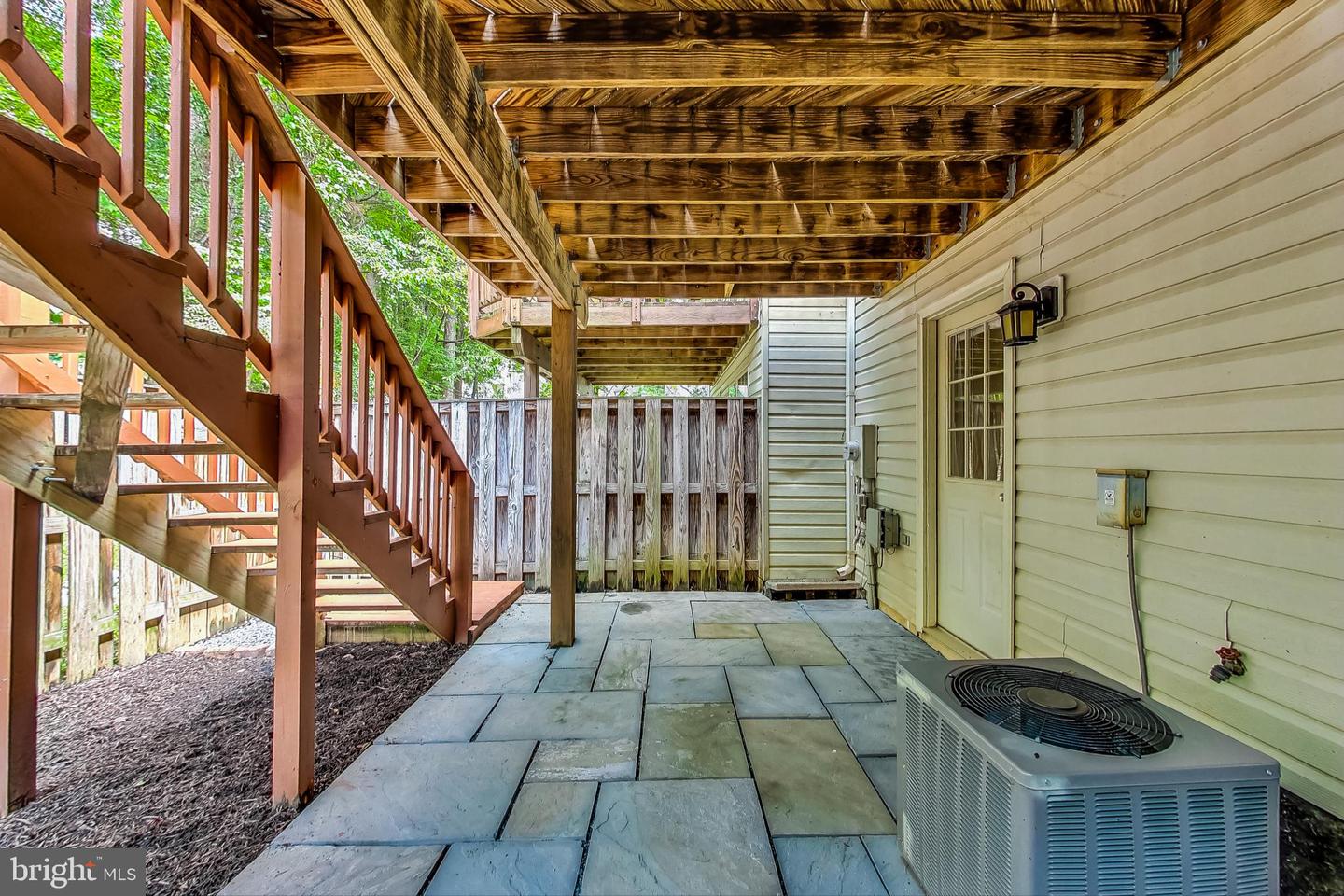 18605 Clovercrest Cir