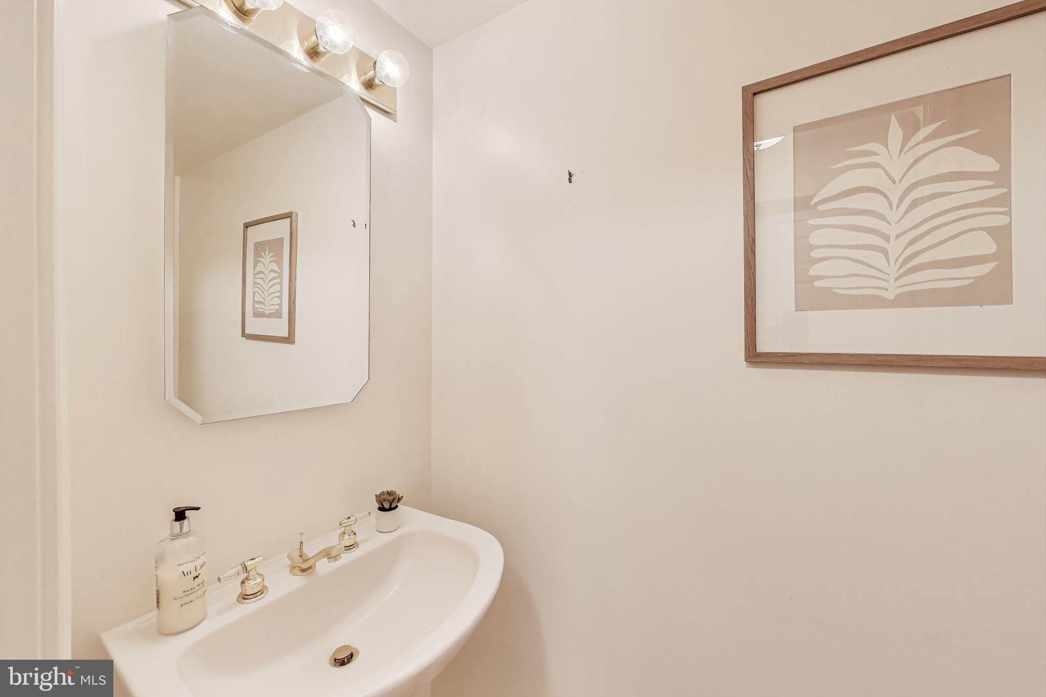 5809 Nicholson Ln #1205