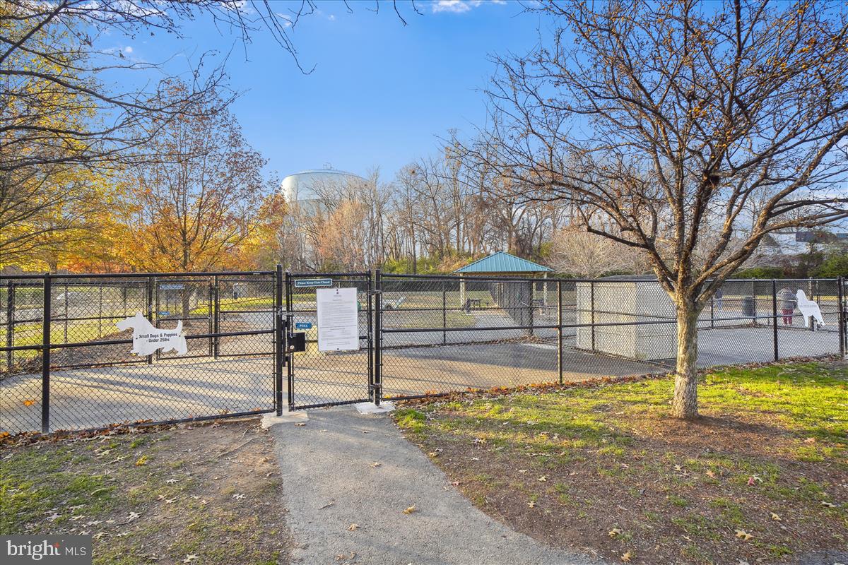 500 King Farm Blvd #202