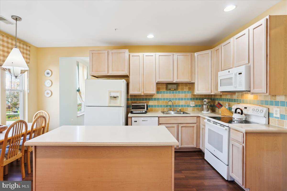 500 King Farm Blvd #202