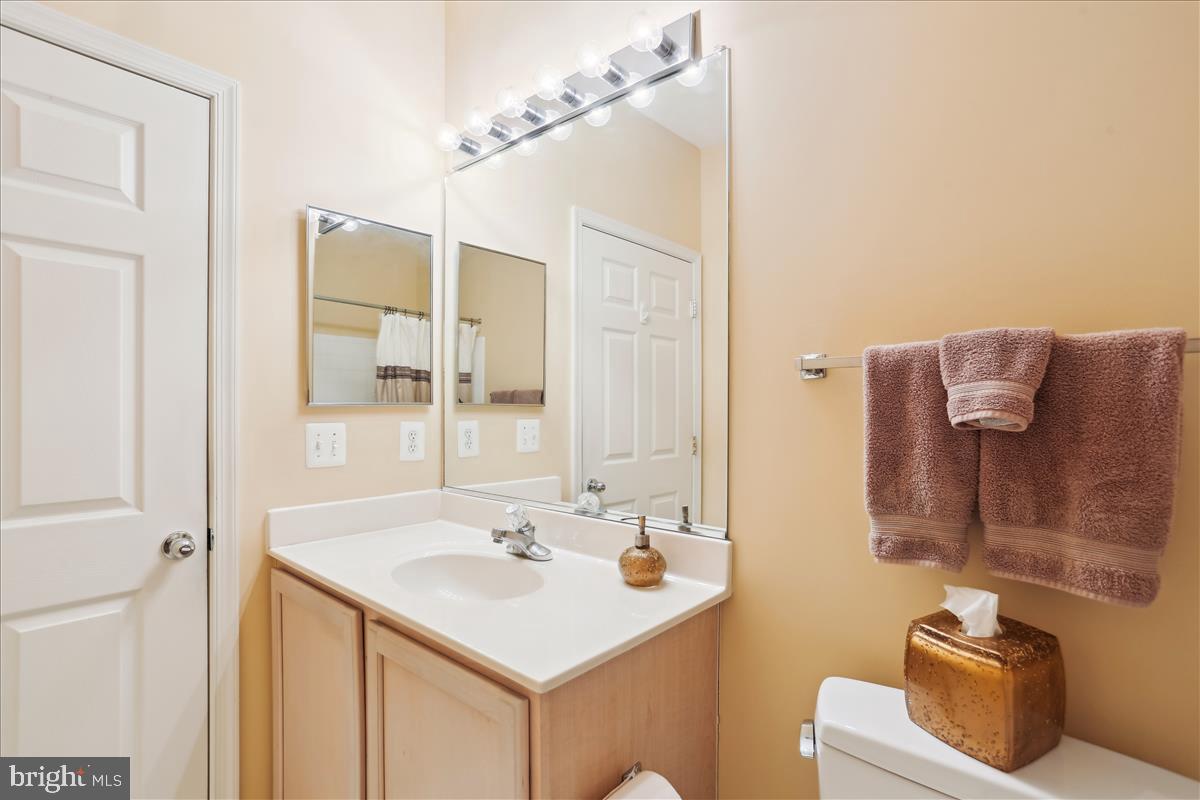 500 King Farm Blvd #202