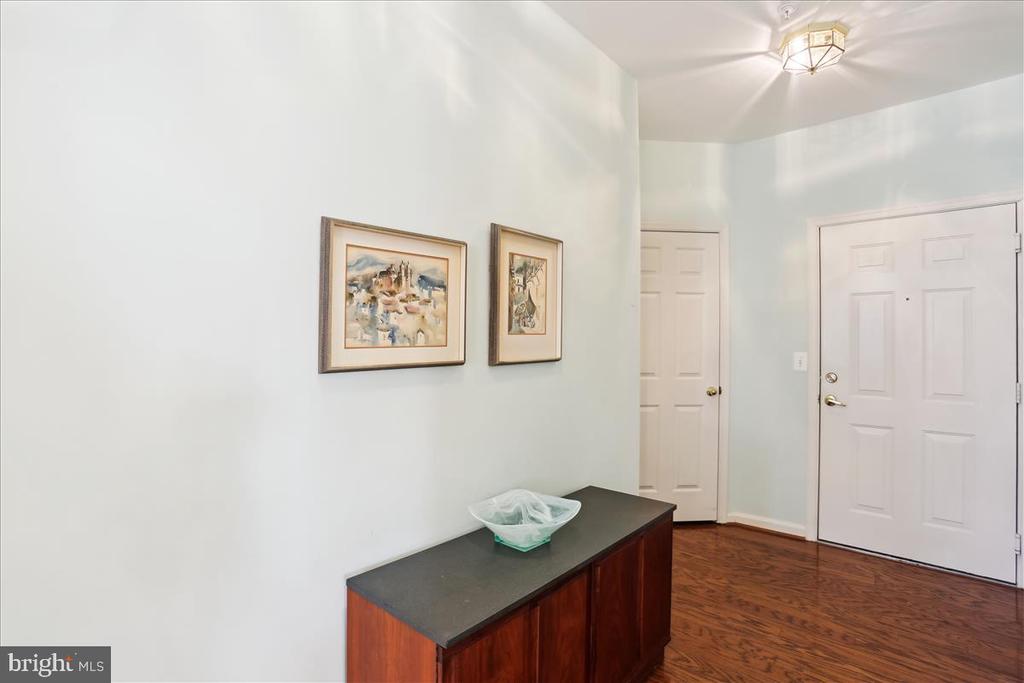 500 King Farm Blvd #202