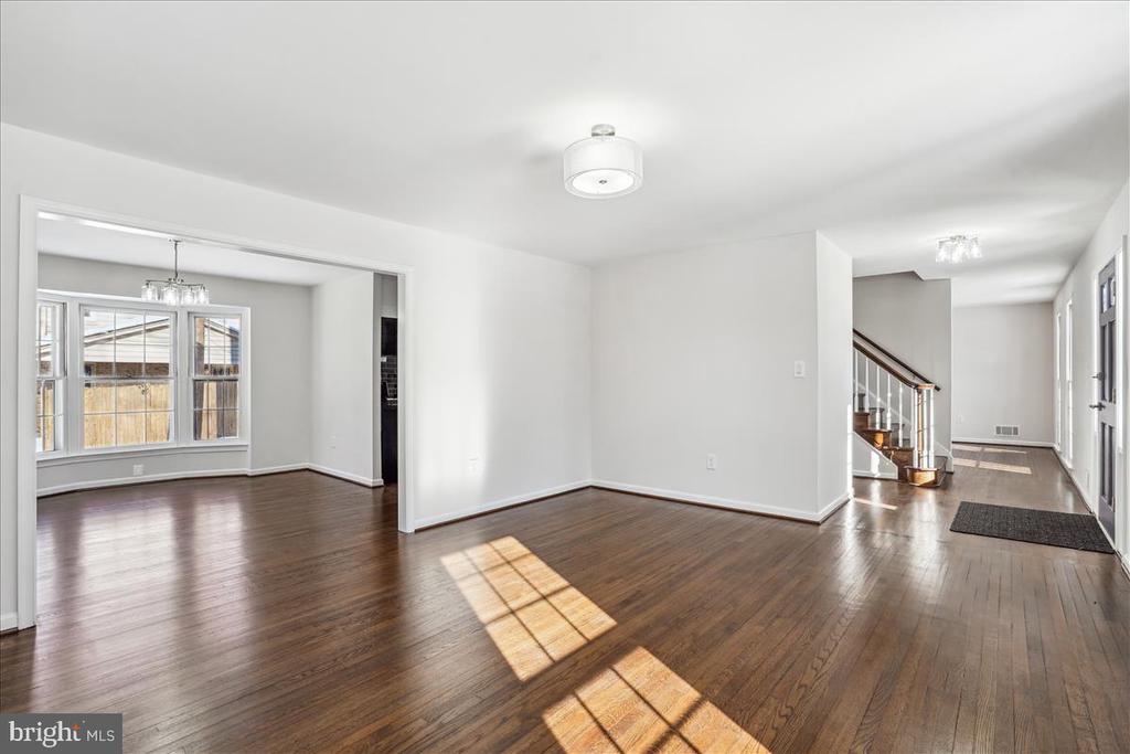4 Hawthorn Ct