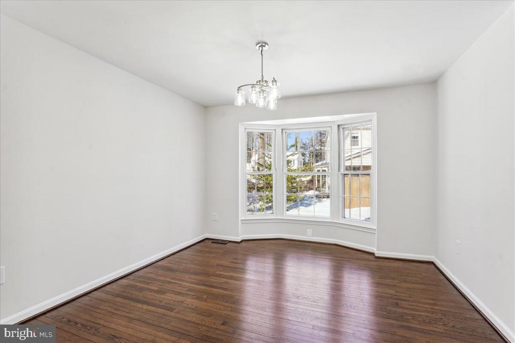 4 Hawthorn Ct