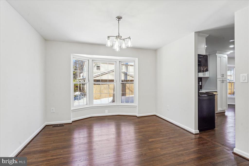 4 Hawthorn Ct