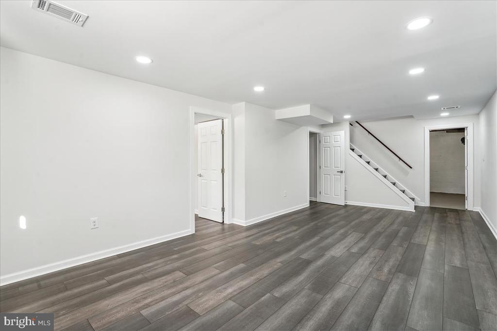 4 Hawthorn Ct