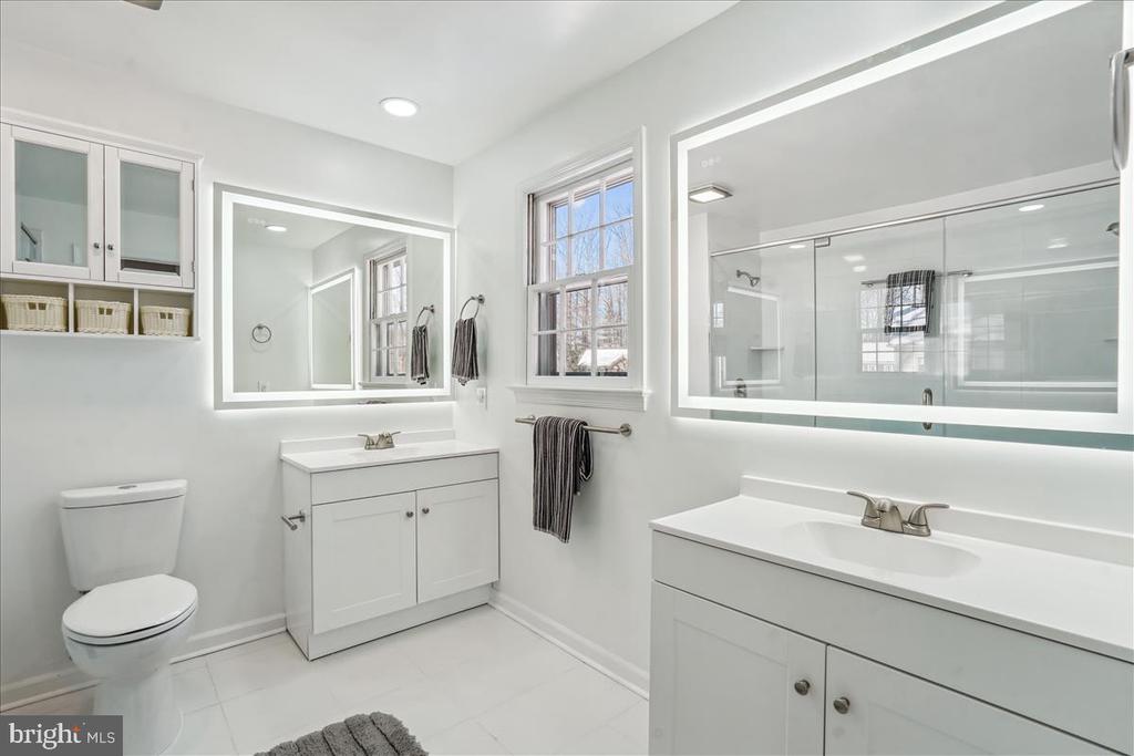 4 Hawthorn Ct