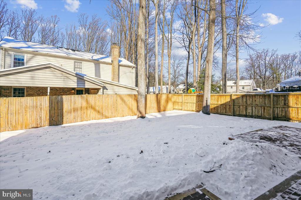 4 Hawthorn Ct
