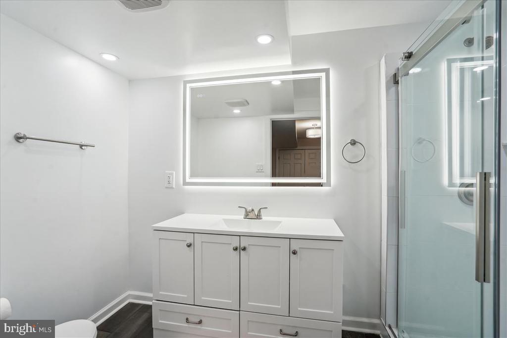 4 Hawthorn Ct