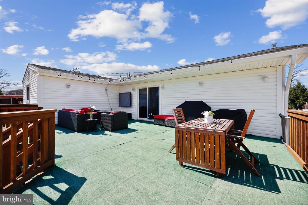 13907 Marianna Dr