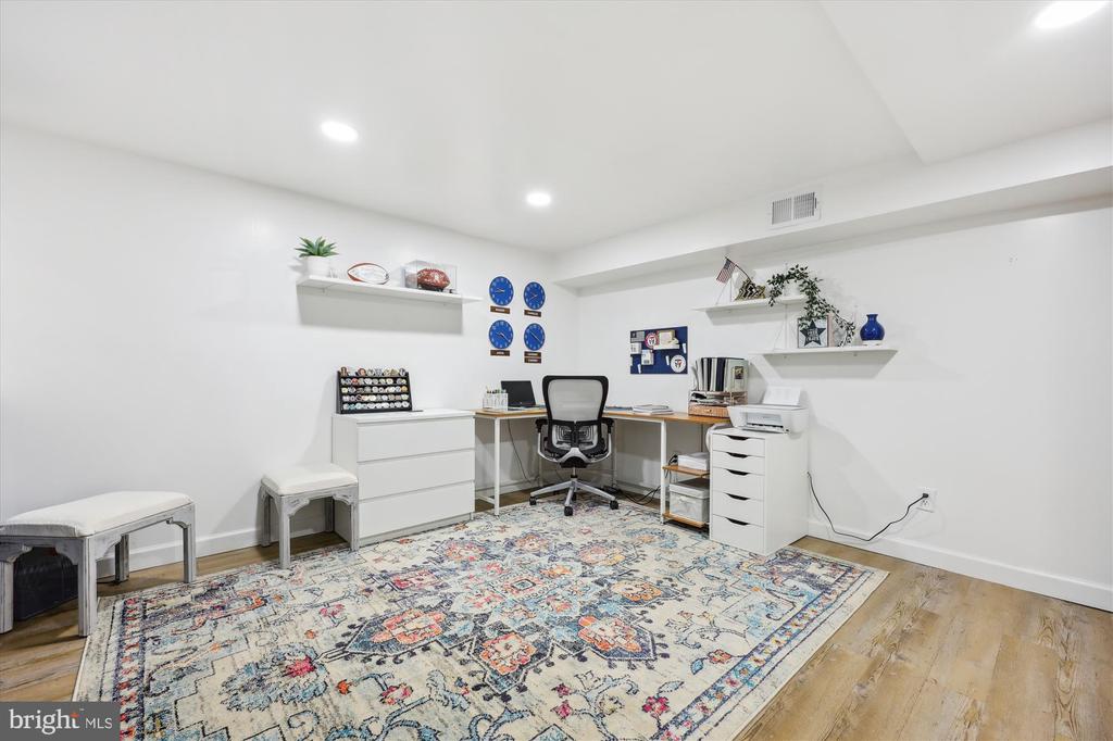 13907 Marianna Dr