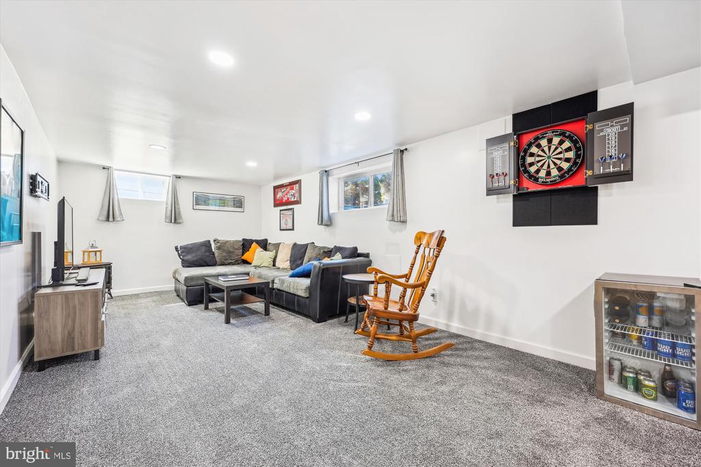 13907 Marianna Dr