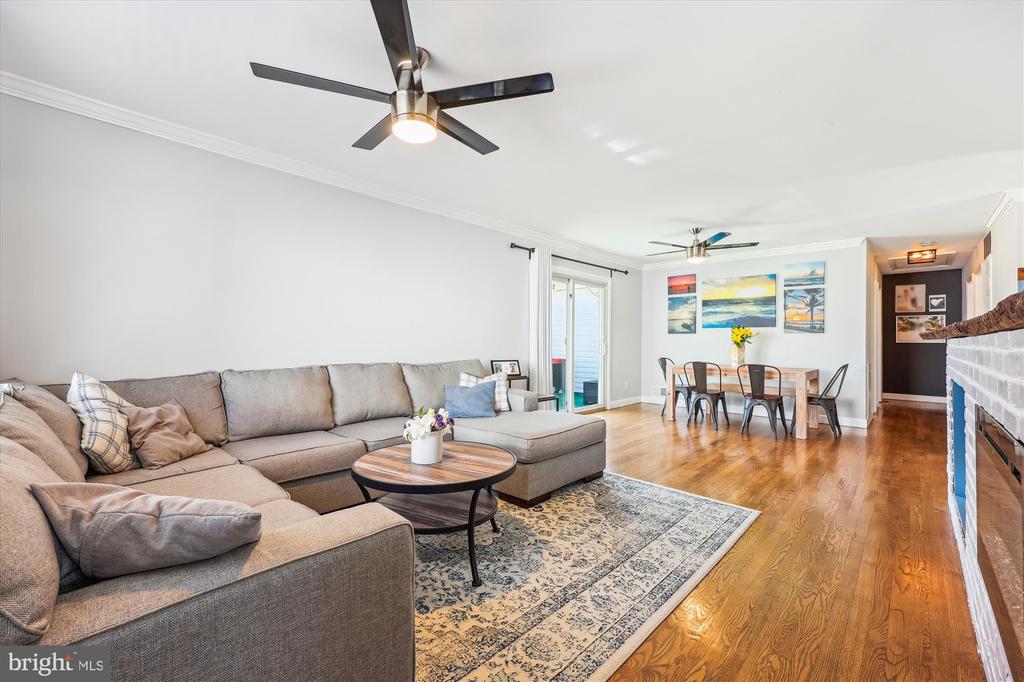 13907 Marianna Dr