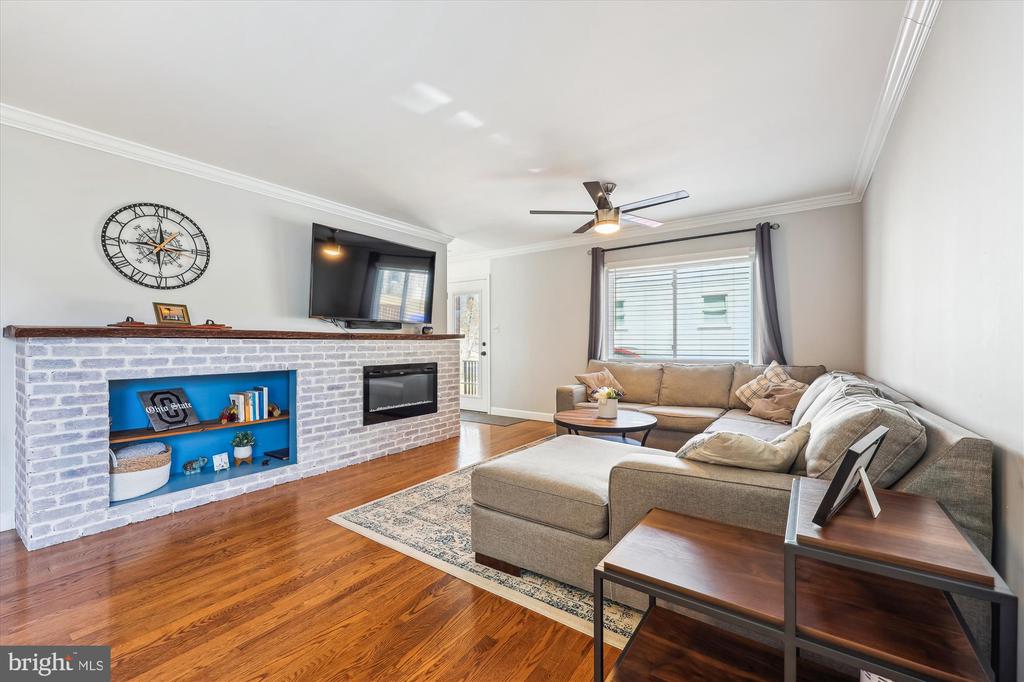 13907 Marianna Dr