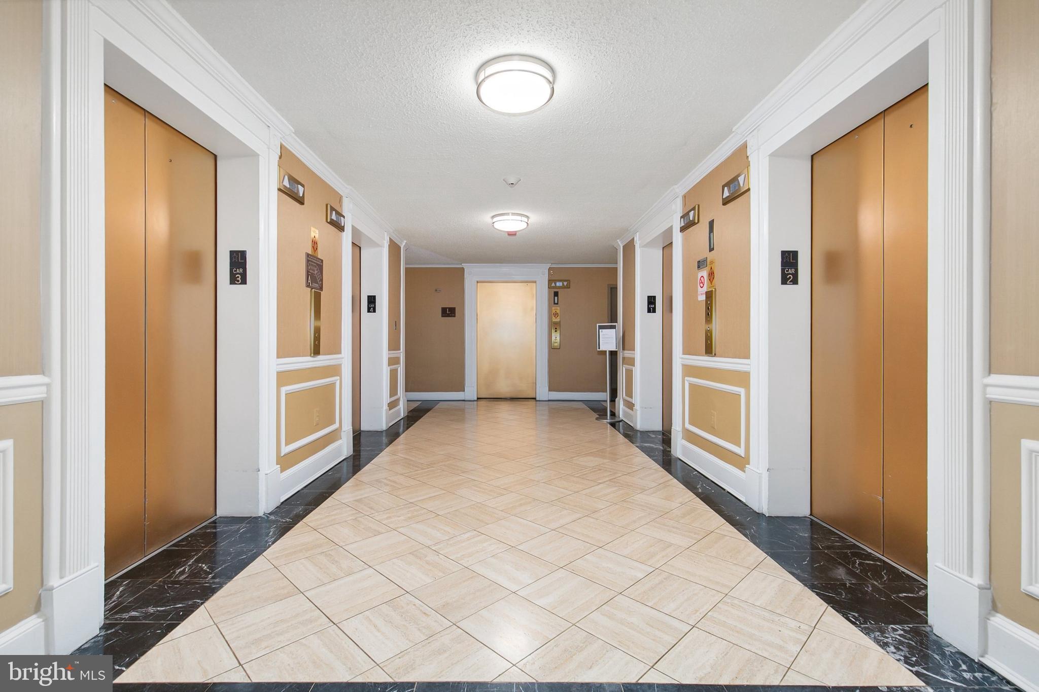 10101 Grosvenor Pl #1302