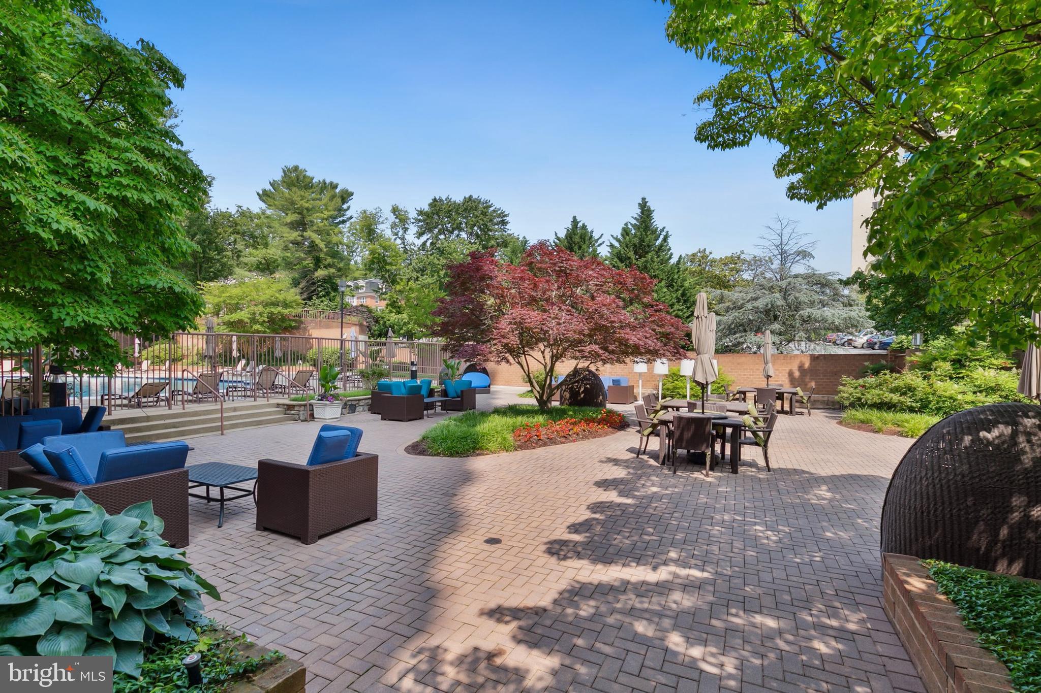 10101 Grosvenor Pl #1302