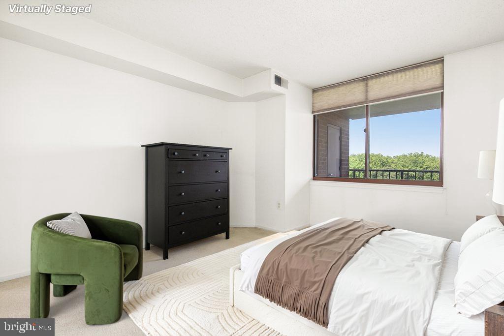 10101 Grosvenor Pl #1302