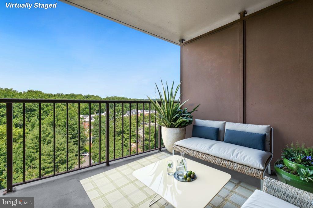 10101 Grosvenor Pl #1302