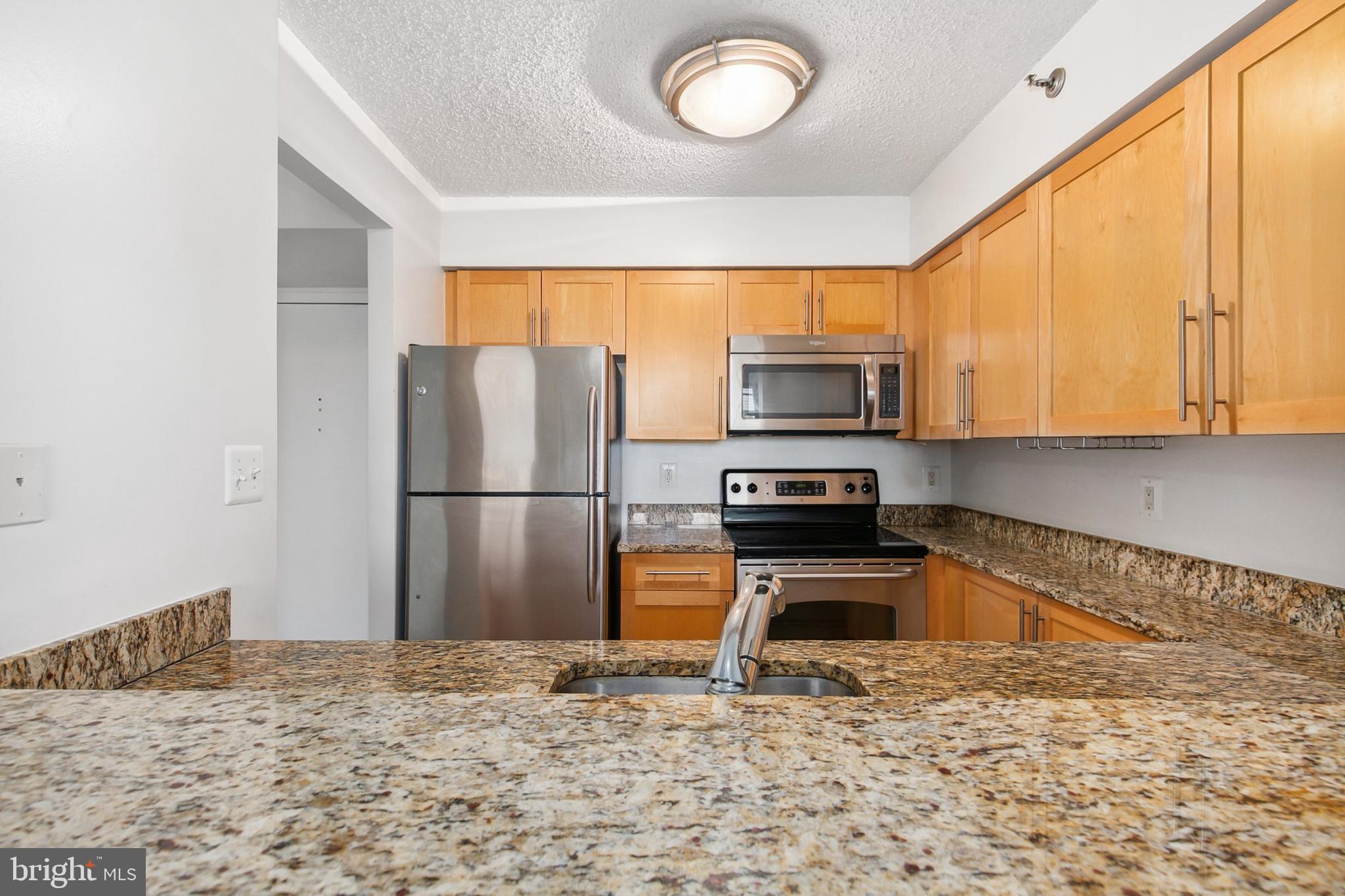 10101 Grosvenor Pl #1302