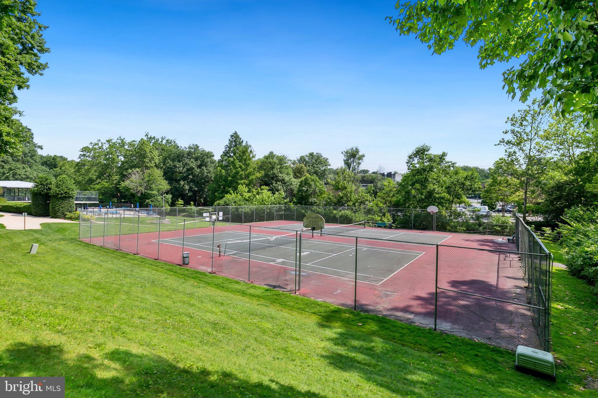 10101 Grosvenor Pl #1302