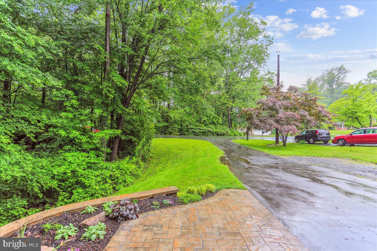 9409 Emory Grove Rd