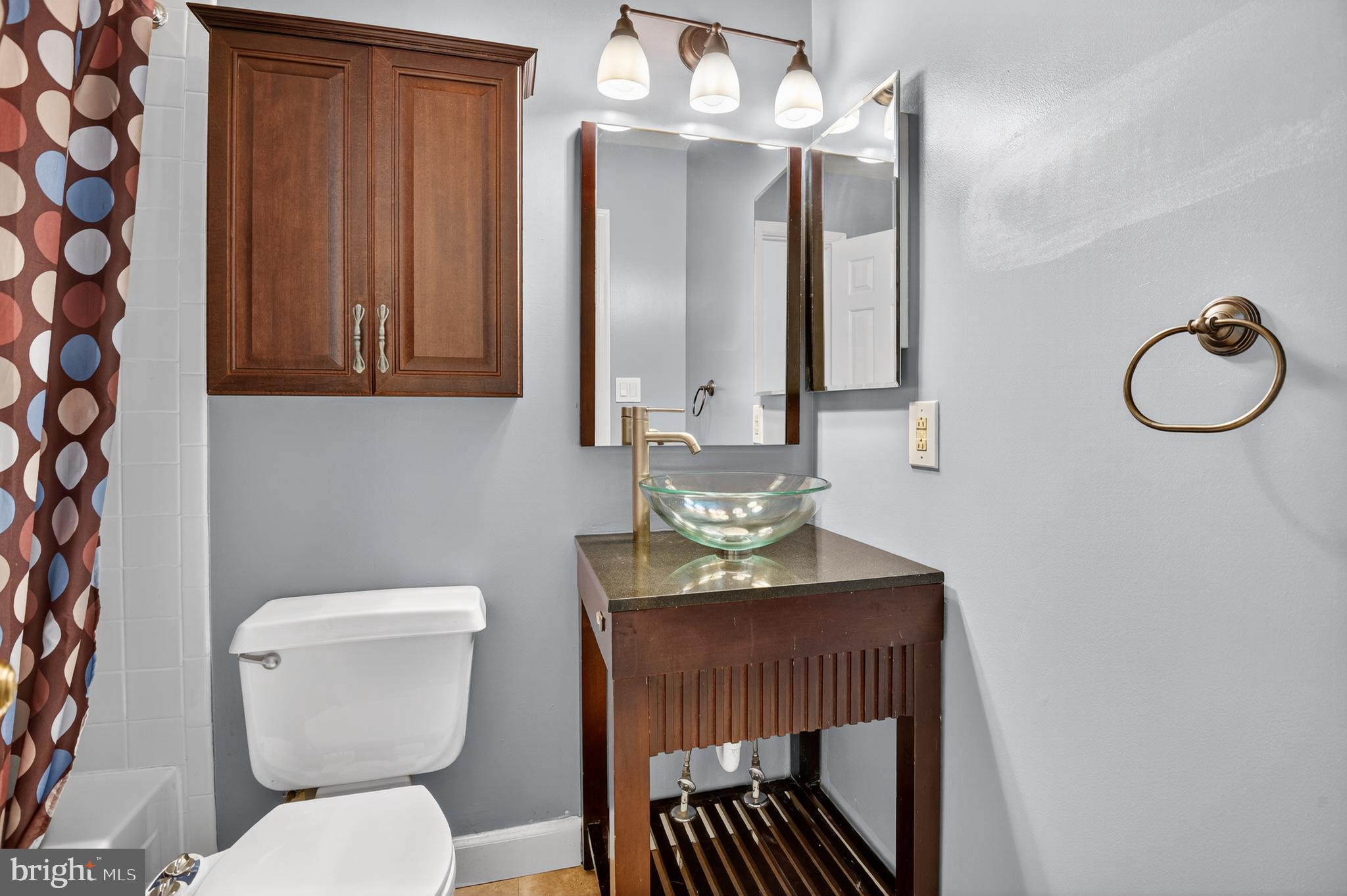 10808 DRAWBRIDGE COURT