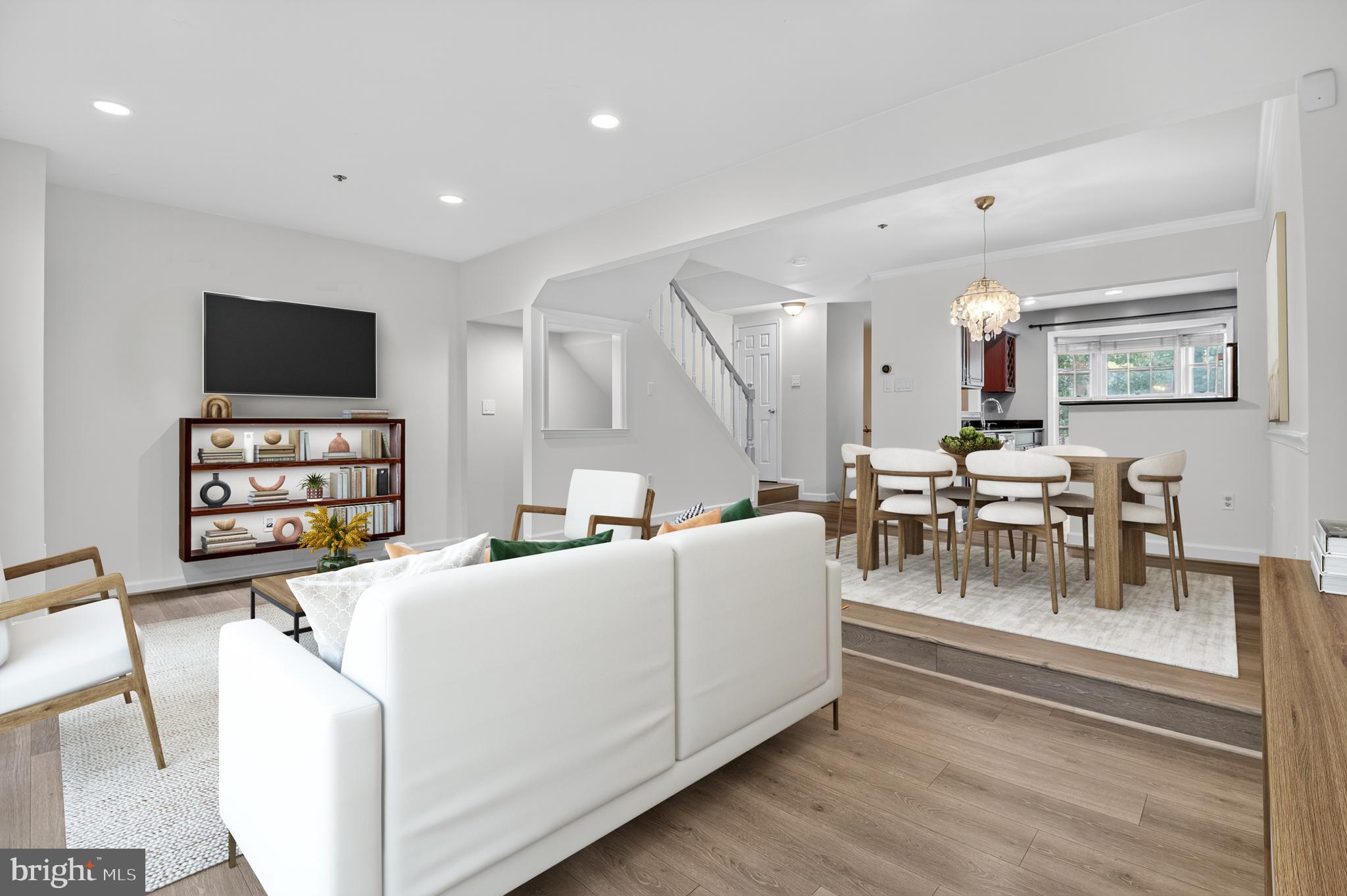 10808 DRAWBRIDGE COURT