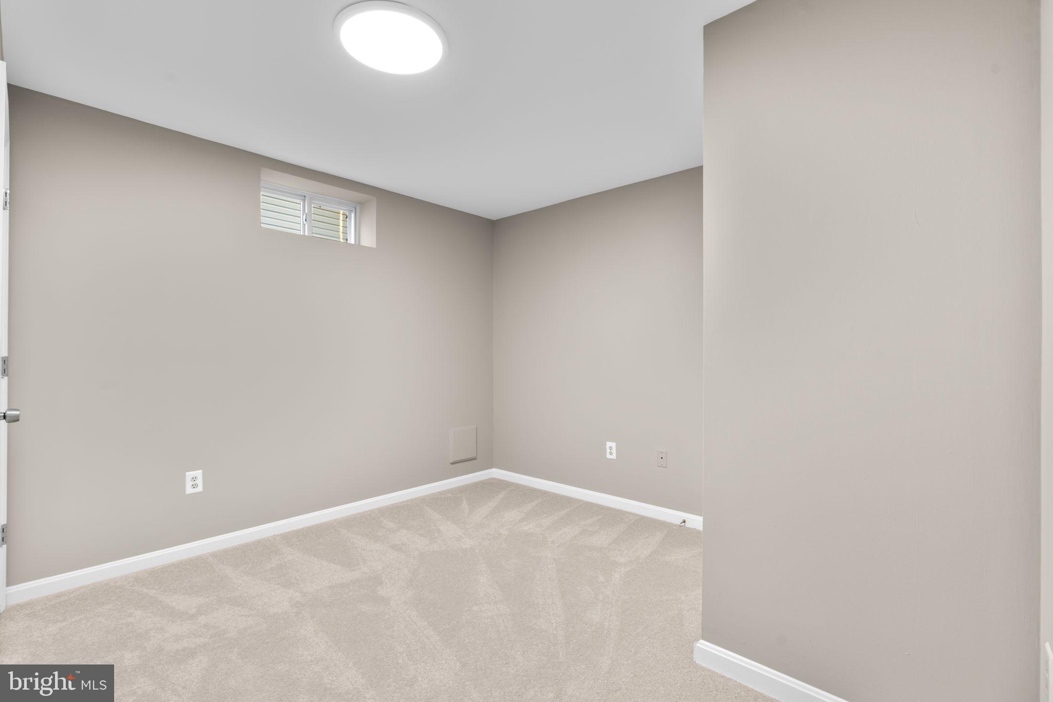 18452 CROWNSGATE CIRCLE