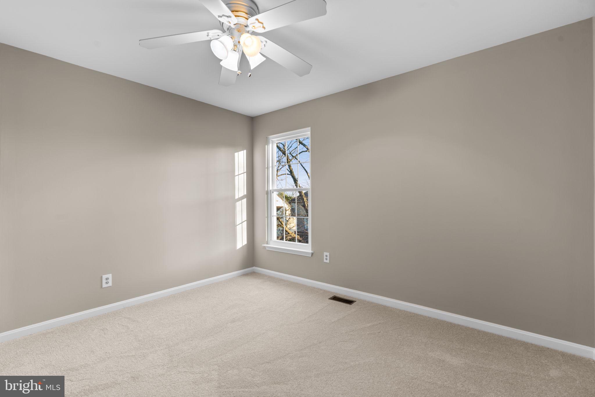 18452 CROWNSGATE CIRCLE