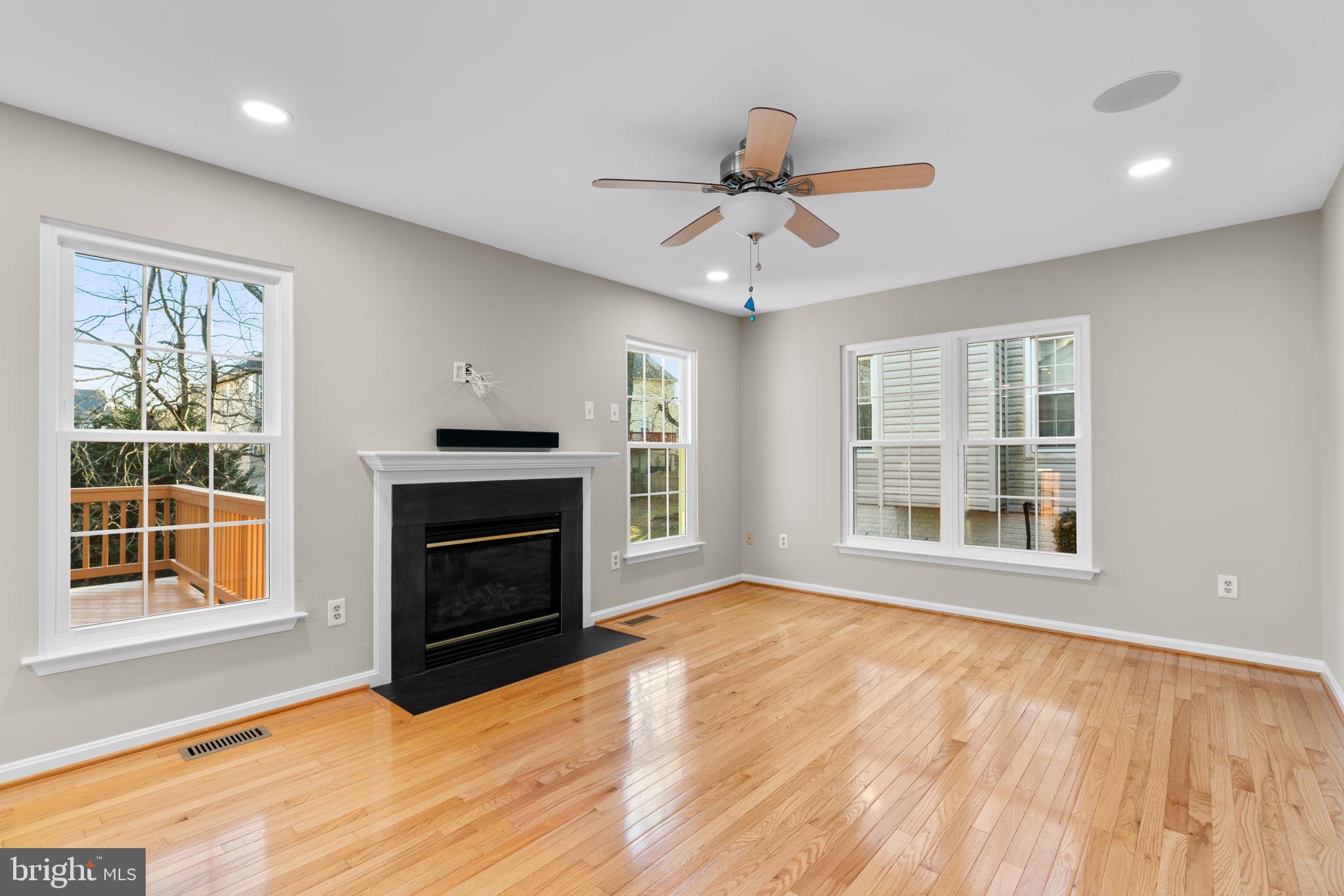 18452 CROWNSGATE CIRCLE