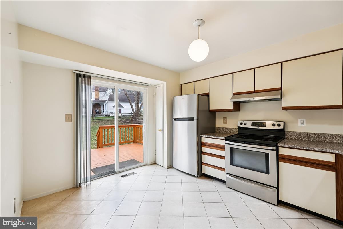 20713 BOUNTYFIELD COURT