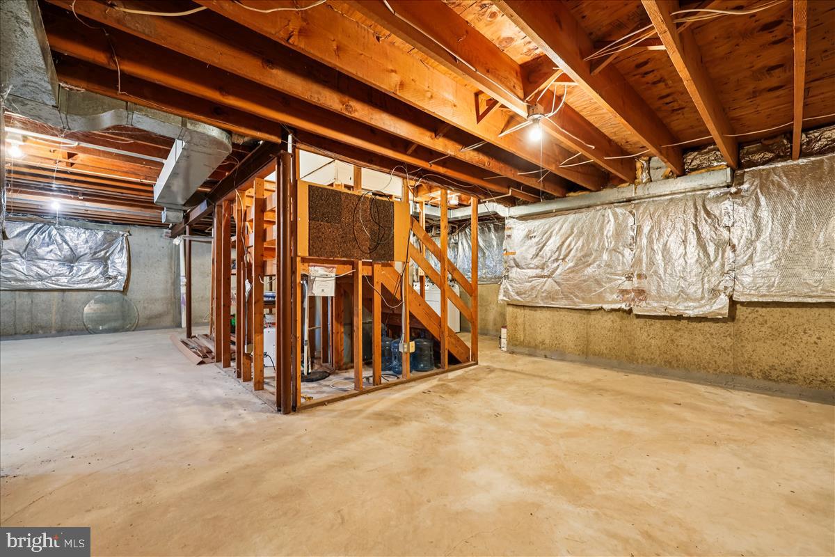 20713 BOUNTYFIELD COURT