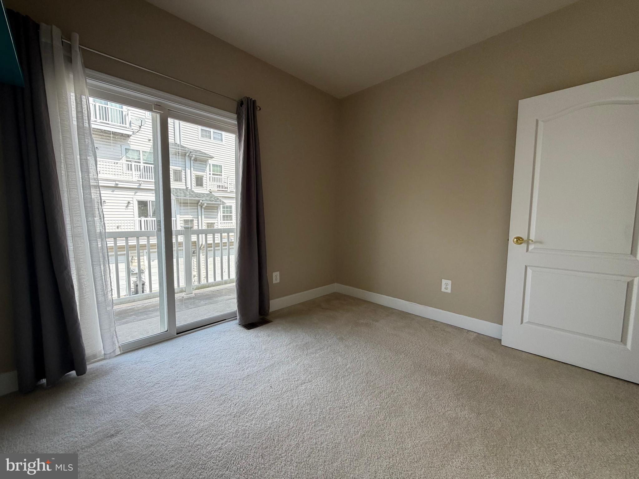 19461 DOVER CLIFFS CIRCLE 19461