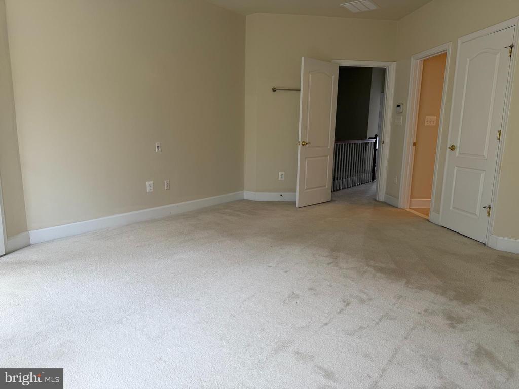 19461 DOVER CLIFFS CIRCLE 19461