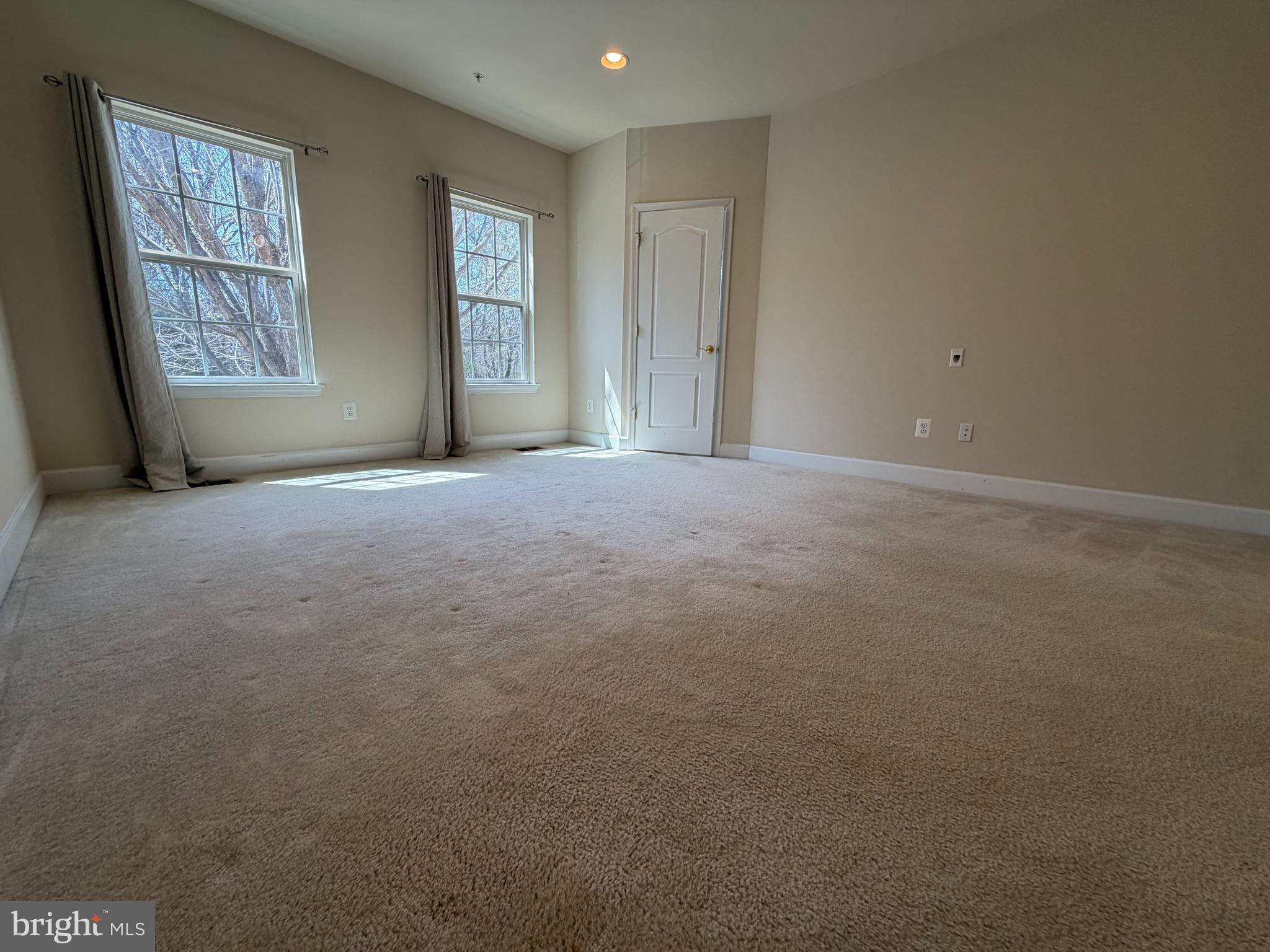 19461 DOVER CLIFFS CIRCLE 19461