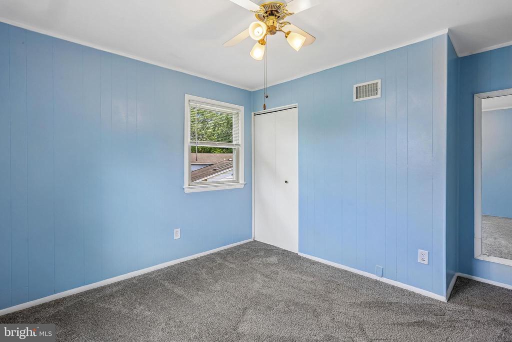 2 FOXHALL COURT