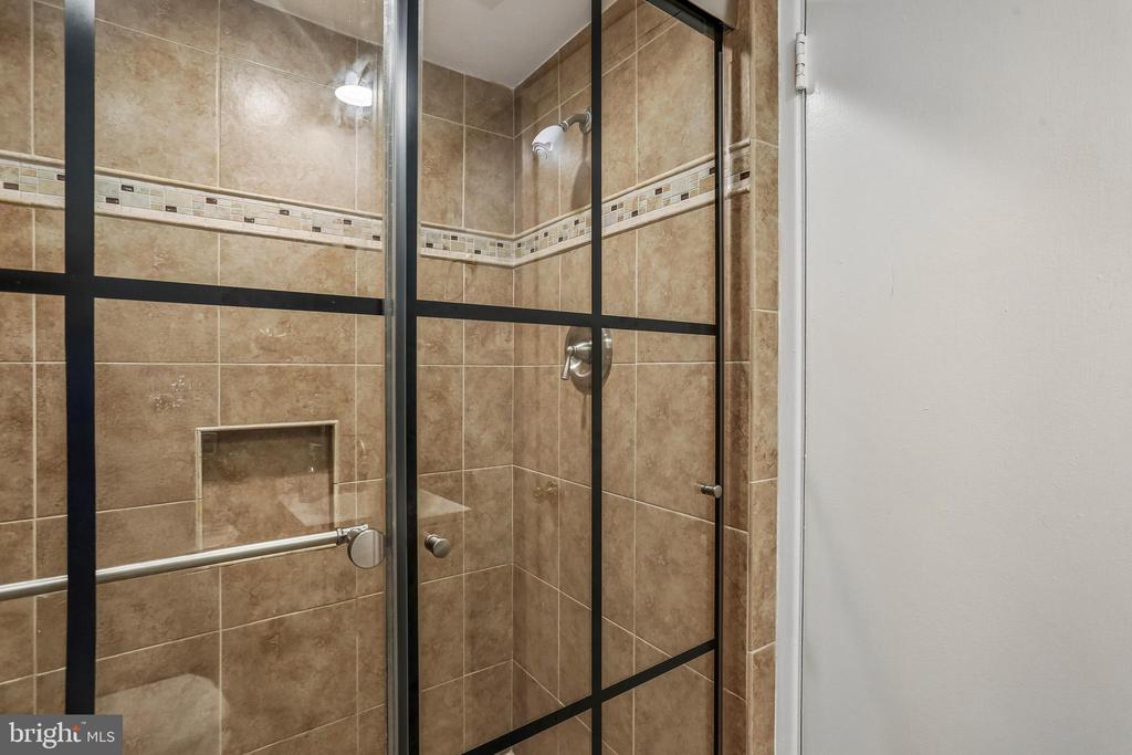 2 FOXHALL COURT