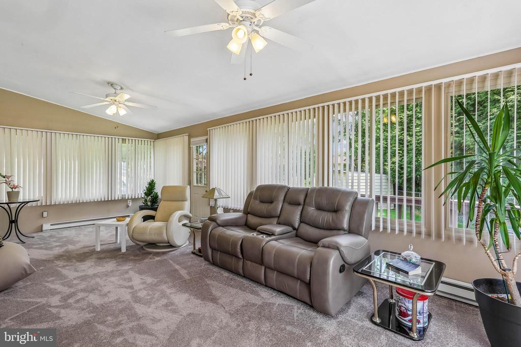 2 FOXHALL COURT