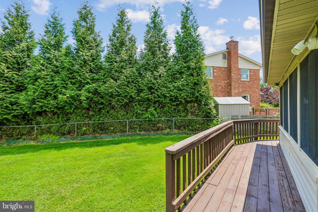 2 FOXHALL COURT