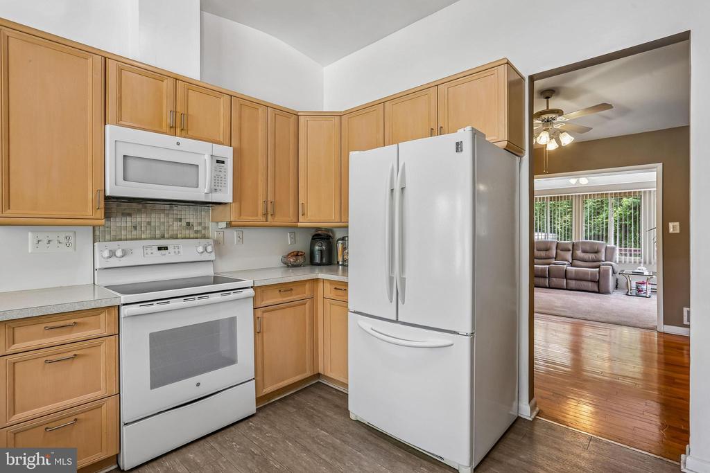 2 FOXHALL COURT