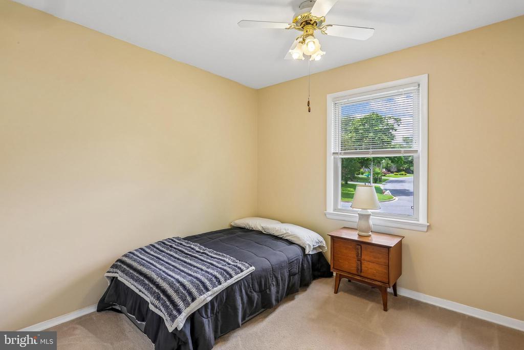 2 FOXHALL COURT