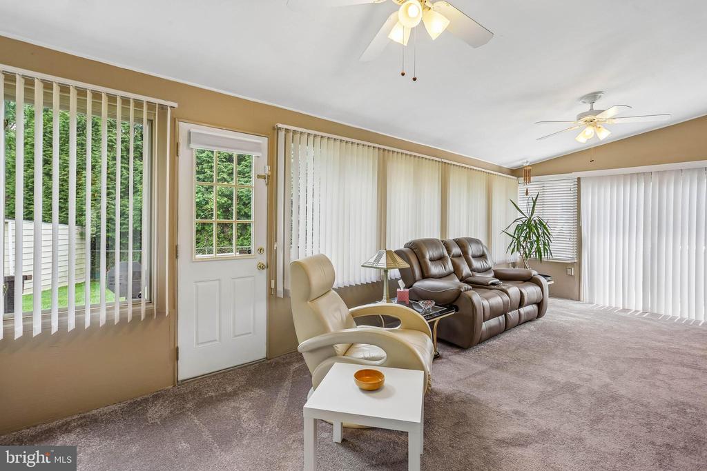 2 FOXHALL COURT
