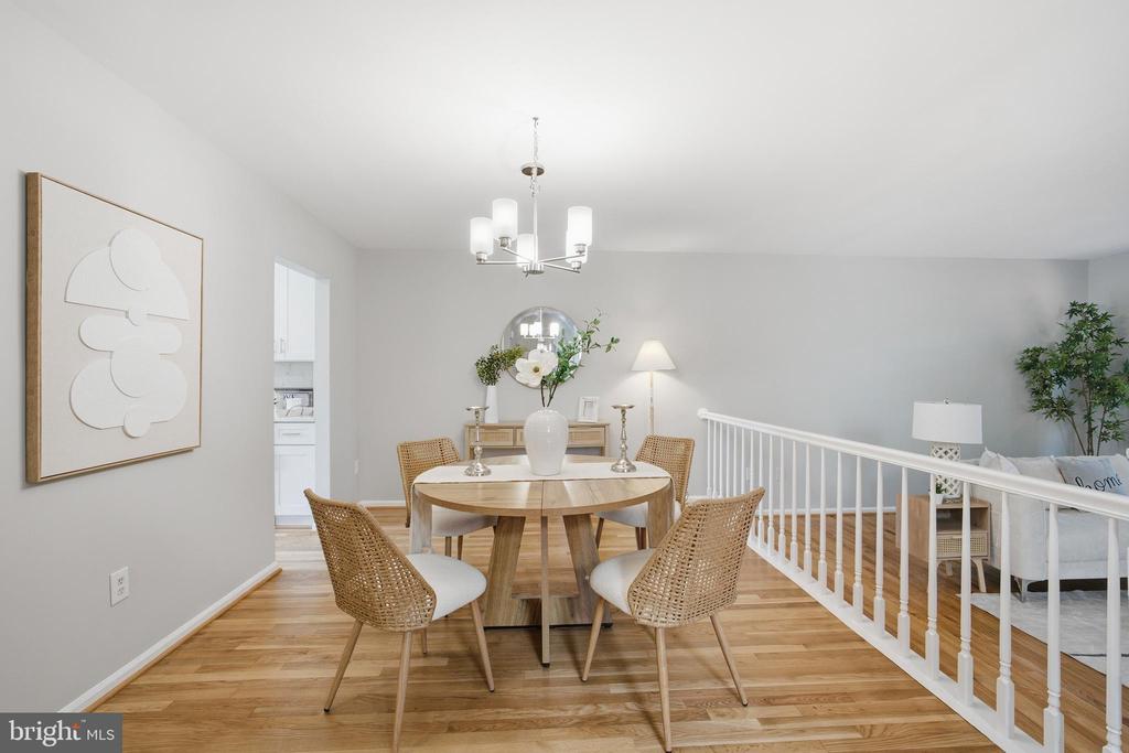 6028 LOGANWOOD DRIVE