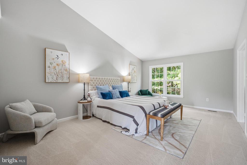 6028 LOGANWOOD DRIVE