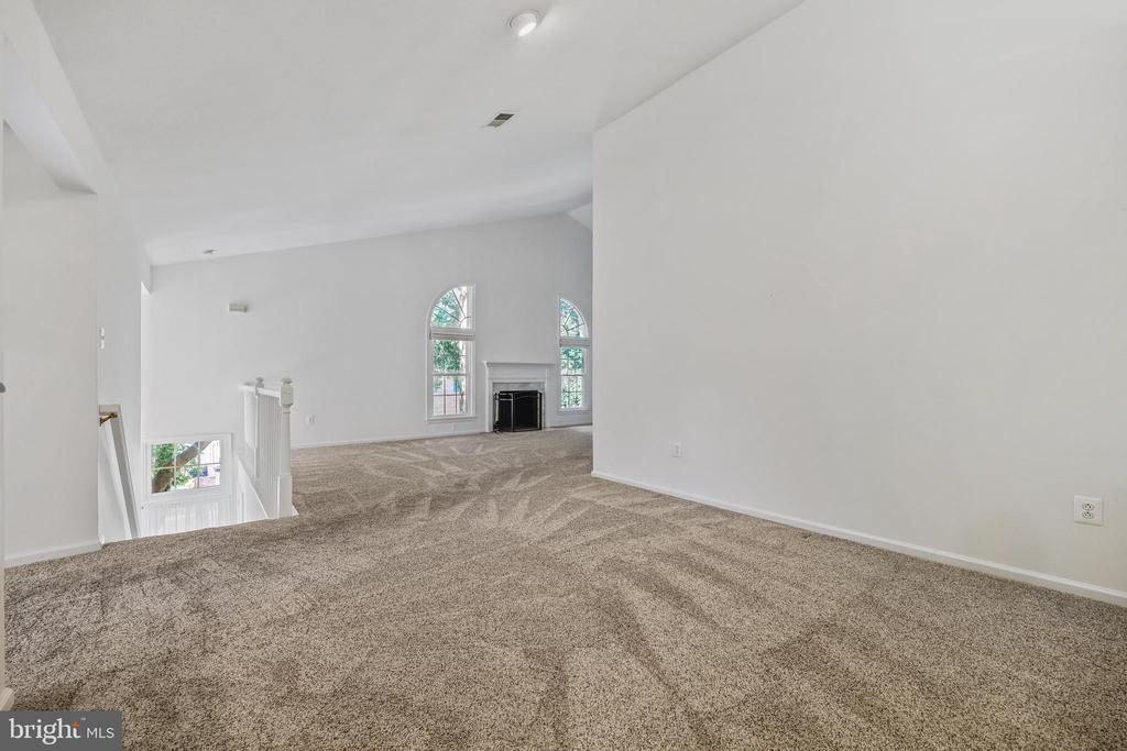 5823 LINDEN SQUARE COURT 52