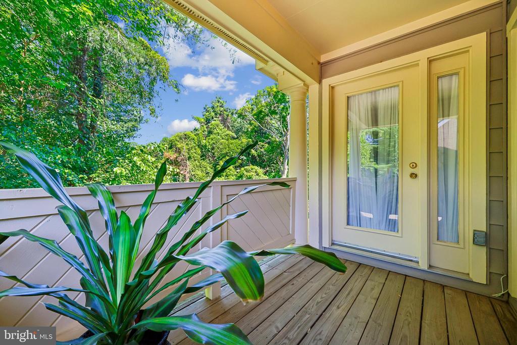 5823 LINDEN SQUARE COURT 52