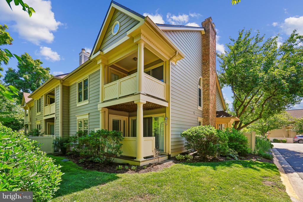 5823 LINDEN SQUARE COURT 52