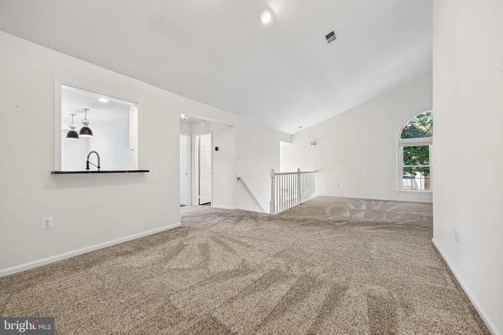 5823 LINDEN SQUARE COURT 52