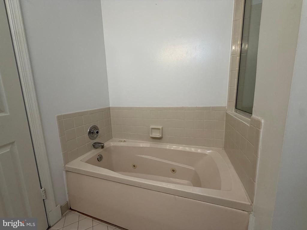 5911 BARBADOS PLACE Unit: 202
